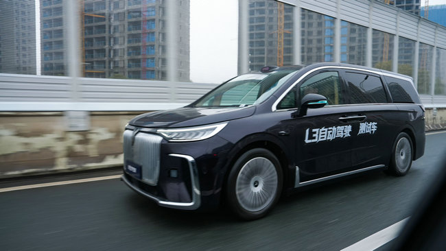 岚图梦想家L3级路测实况曝光 科技王者领跑MPV赛道！