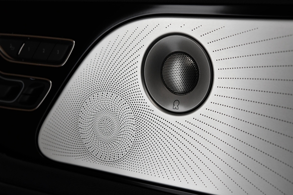 全新林肯飞行家Revel® Ultima™ 3D影院级立体环绕音响.jpg