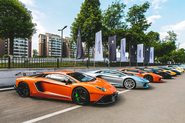 06 - 兰博基尼成都全新展厅开业.jpg