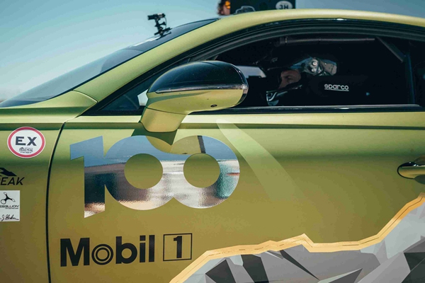 宾利全新欧陆GT 刷新派克斯峰登山赛量产车组别纪录(5).jpg