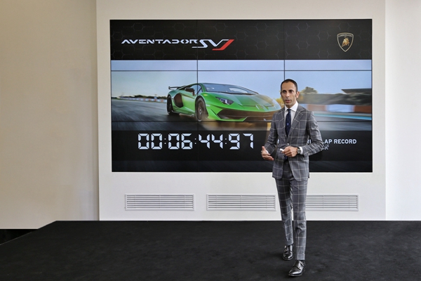 04 - 兰博基尼汽车中国内地及香港、澳门执行总经理Francesco Scardaoni先生.jpg