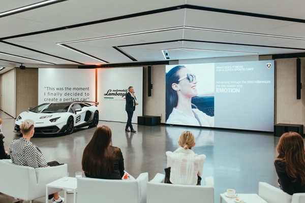 07 - 兰博基尼汽车有限公司首席技术官Maurizio Reggiani先生.jpg