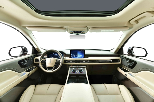 全新林肯飞行家内饰 (3).jpg