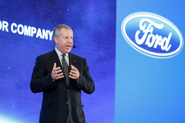 福特汽车公司汽车业务总裁韩瑞麒(Joe Hinrichs)致辞.jpg