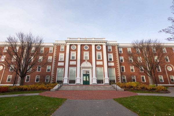 02 - 哈佛商学院.jpg