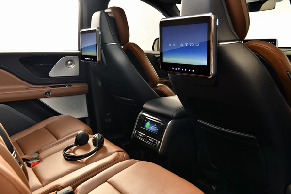 全新林肯飞行家内饰-4.jpg