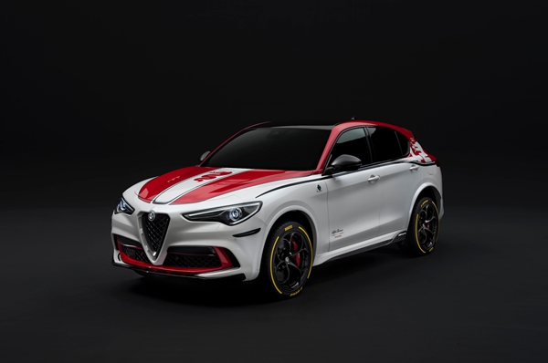 5. Stelvio F1 Tributo全球纪念版车型.jpg