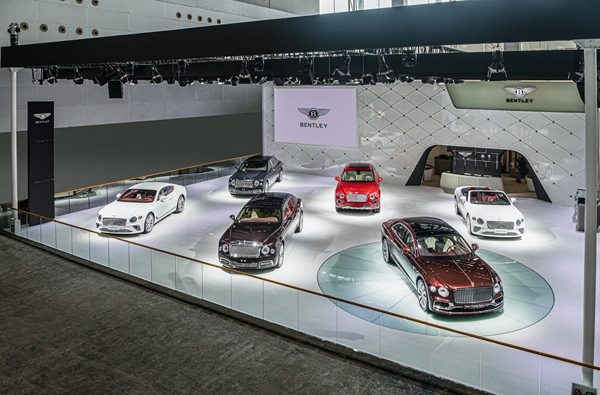 1. 宾利汽车携全系车型亮相2019广州国际车展_1.jpg