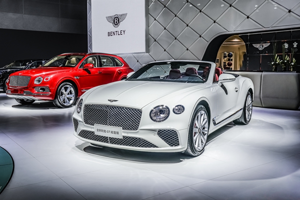 5. 宾利全新欧陆GT敞篷版.jpg