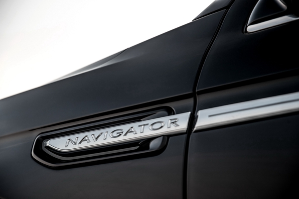 全新林肯领航员长轴版Navigator L-细节-2.jpg