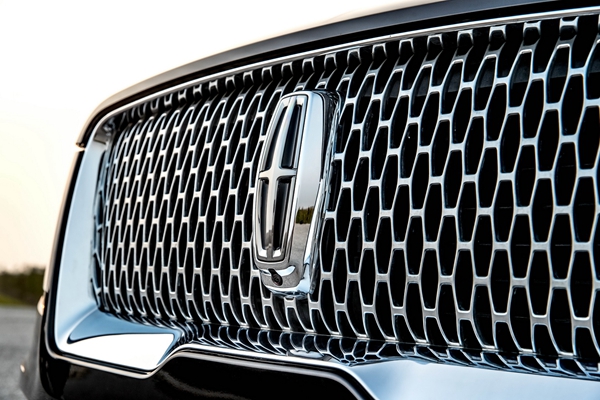 全新林肯领航员长轴版Navigator L-细节-1.jpg