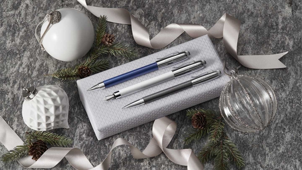 宾利品牌携手辉柏嘉伯爵品牌联袂推出全新书写工具系列 (9).jpg