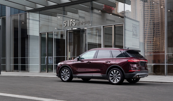 5. 全新林肯冒险家Corsair-外观.jpg