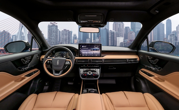 6. 全新林肯冒险家Corsair-内饰.jpg