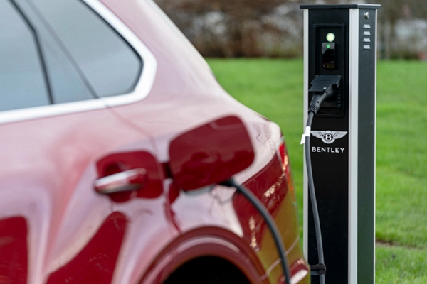 宾利汽车凭借全新车型实现2019年销量增长 (3).jpg