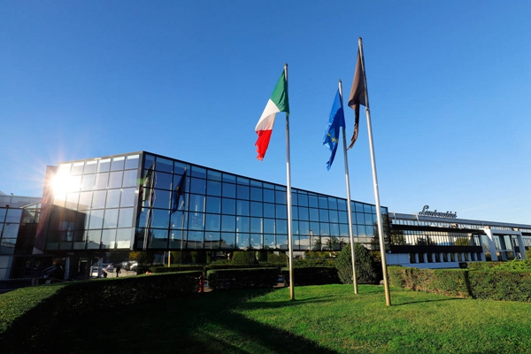 01 - 兰博基尼汽车公司.jpg