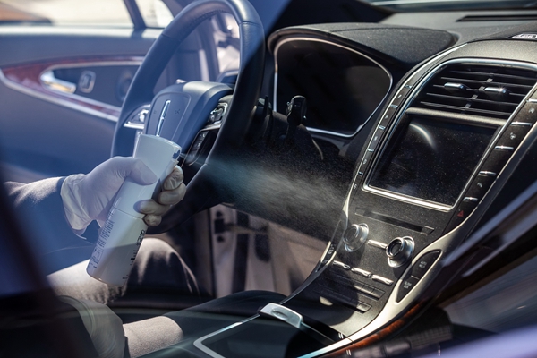 10. 林肯中心-车辆消毒-2.jpg