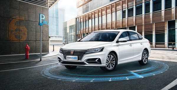 荣威i6 PLUS 荣耀全息版 (2).jpg