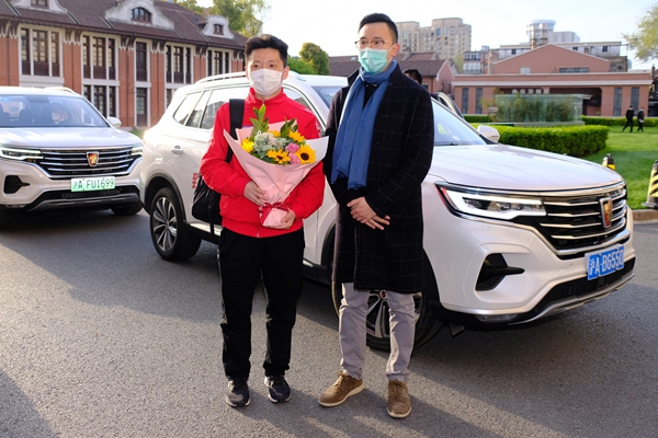 用爱送白衣天使 (2).jpg