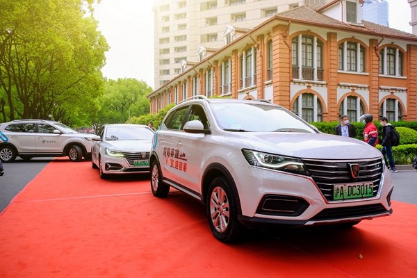 用爱送白衣天使 (1).jpg