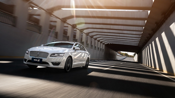 10. 林肯MKZ MONO限量版.jpg