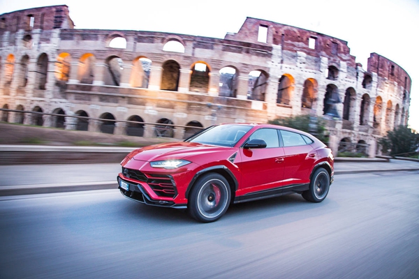 16 - 兰博基尼Urus.jpg