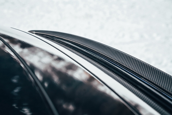 宾利品牌匠心打造极富运动格调的风尚套件 (6).jpg