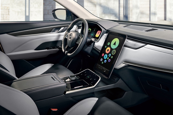 威马EX5-Z充分发挥“懒科技Lazy Technology”产品哲学的精髓,AI小威语音管家开创“能动口绝不动手”的全新交互方式.jpg