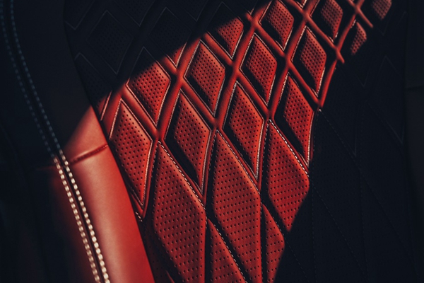 宾利全新飞驰以精湛内饰设计 演绎品牌匠心工艺 (2).jpg