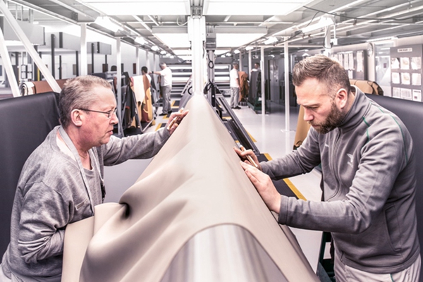 宾利全新飞驰以精湛内饰设计 演绎品牌匠心工艺 (7).jpg