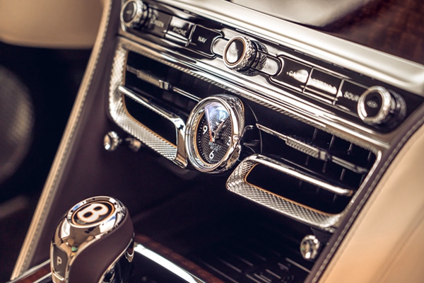 宾利全新飞驰菱形滚花纹理内饰设计 (1).jpg