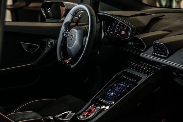 07 - 全新兰博基尼Huracán EVO后驱版.jpg