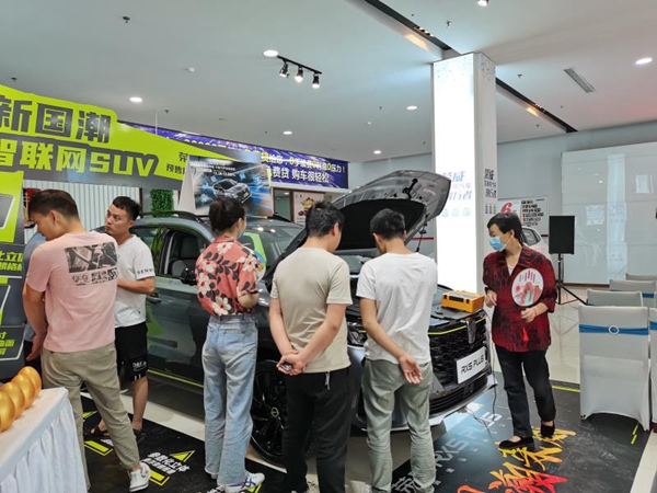 荣威RX5PLUS探店热销 (2).jpg