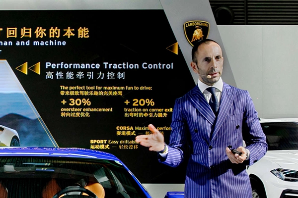 05 - 兰博基尼汽车中国内地及香港、澳门执行总经理Francesco Scardaoni先生.jpg