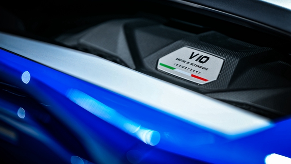 07 - 全新兰博基尼Huracán EVO后驱版 - V10自然吸气式发动机.jpg