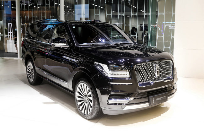 6. 林肯领航员Navigator.jpg