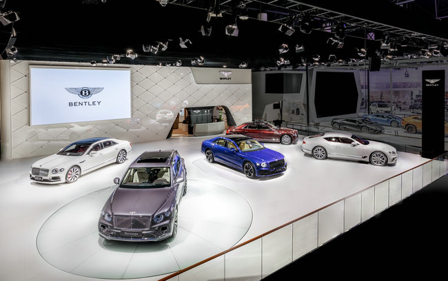 1. 宾利汽车携全系车型亮相2020成都国际车展.jpg