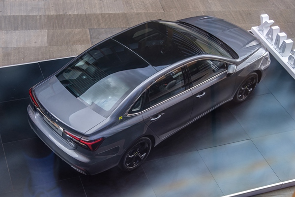 荣威i6 MAX (4).jpg