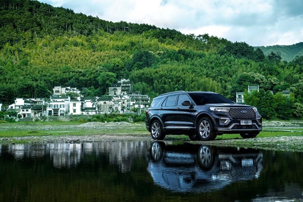 全新福特探险者搭载SYNC 智行信息娱乐系统.jpg