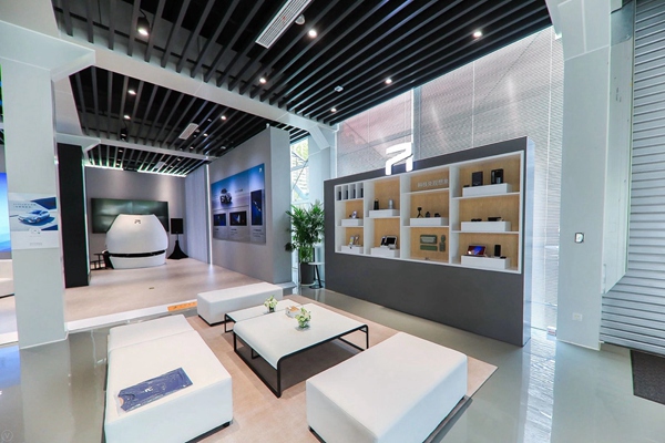 R汽车5G智慧交通示范区全球交付启动 (5).jpg