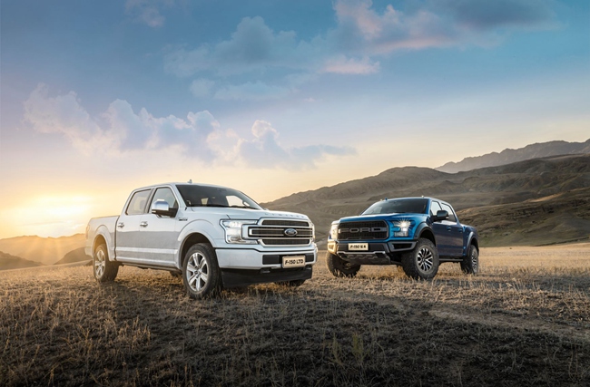 福特F-150 LTD和福特F-150 猛禽.jpg